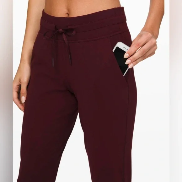 Ready to Rulu Joggers - Picture 4 of 12